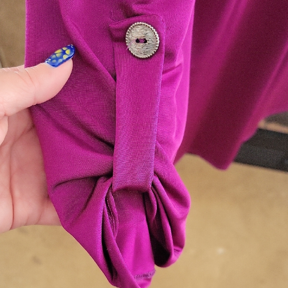 white birch Fuchsia V‑Neck Roll‑Tab Blouse - Picture 5 of 5